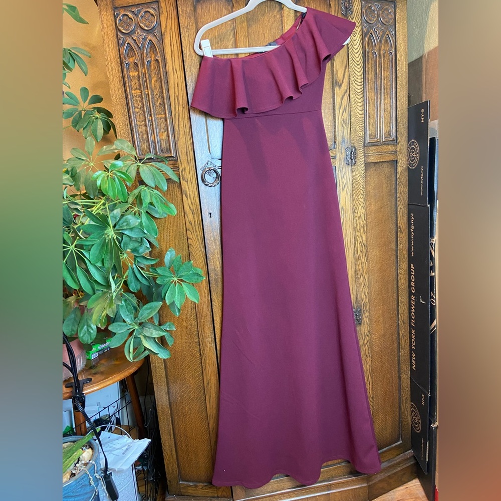 🔥 Lulus One-Shoulder Ruffled A-line Maxi Dress - Picture 6 of 7